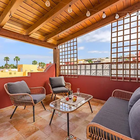 Casa Natalia Feriehus Callao Salvaje